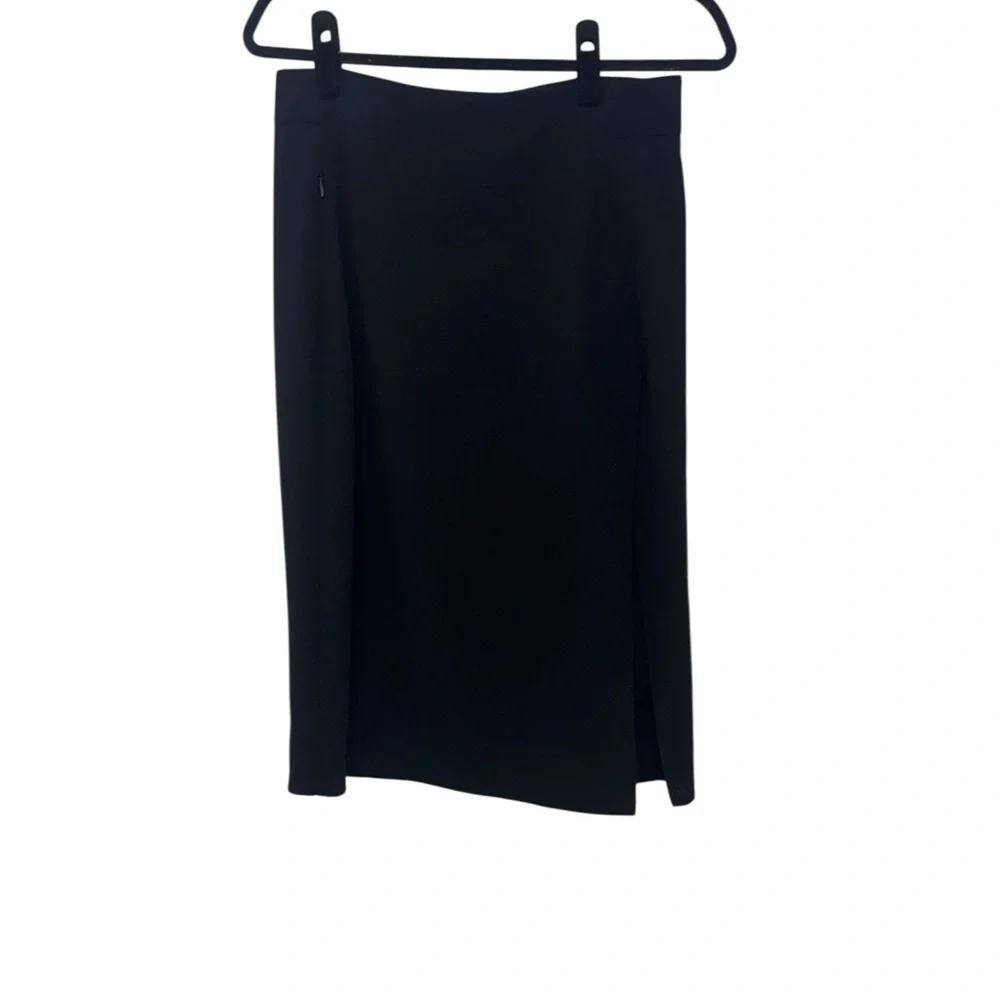 Akris Black Wool  (Lamb Leather lining) Pencil Skirt, Size 8